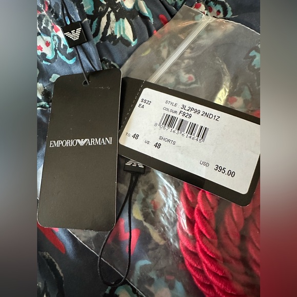 Emporia Armani shorts size 48(can fit size 10-12- or 14)does have a red belt NWT - Picture 3 of 9